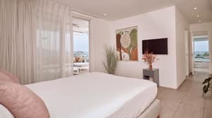 thumbnail: Interior