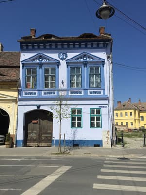 thumbnail: Front of property