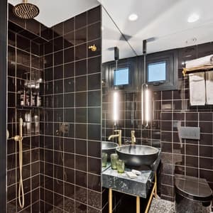 thumbnail: Bathroom