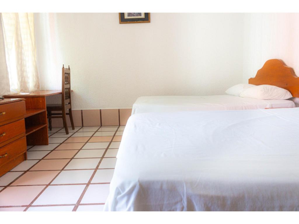 8bed84dcd586c31c041a5ce2d0f7a2e3.jpg