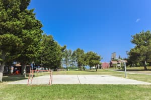 thumbnail: Sport court