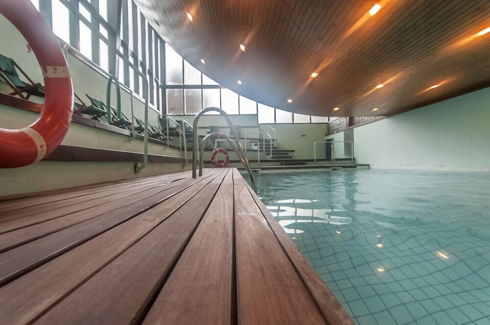 Swimming pool-spa