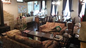 thumbnail: Lobby lounge