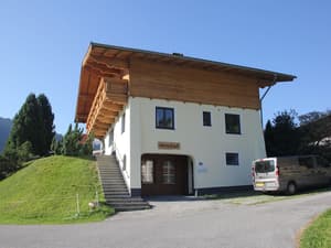 thumbnail: Exterior
