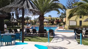 thumbnail: Bar (on property)