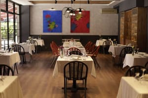 thumbnail: Restaurant
