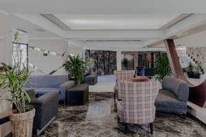 thumbnail: Lobby sitting area