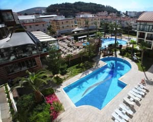 thumbnail: Exterior