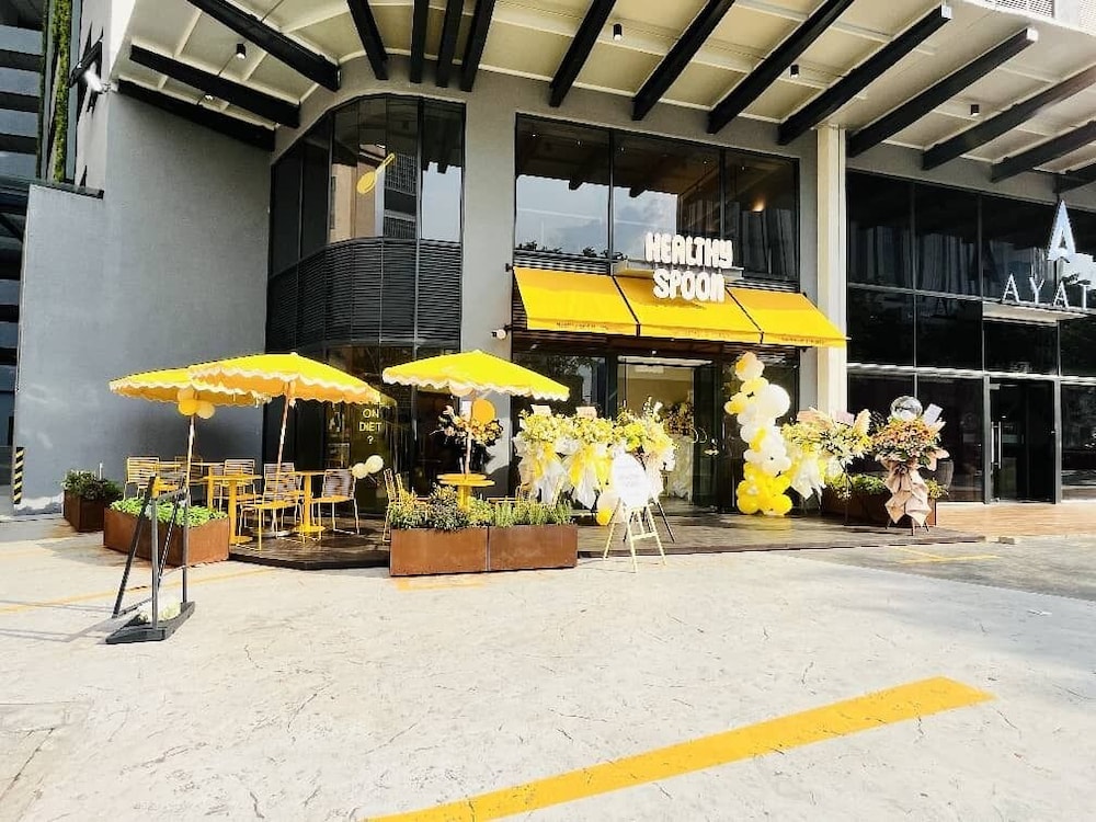 Food court
