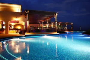 thumbnail: Outdoor pool