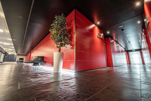thumbnail: Business center