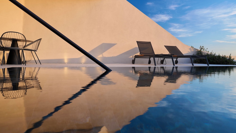 Sundeck