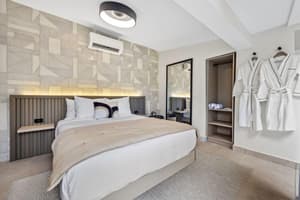 thumbnail: Rooms