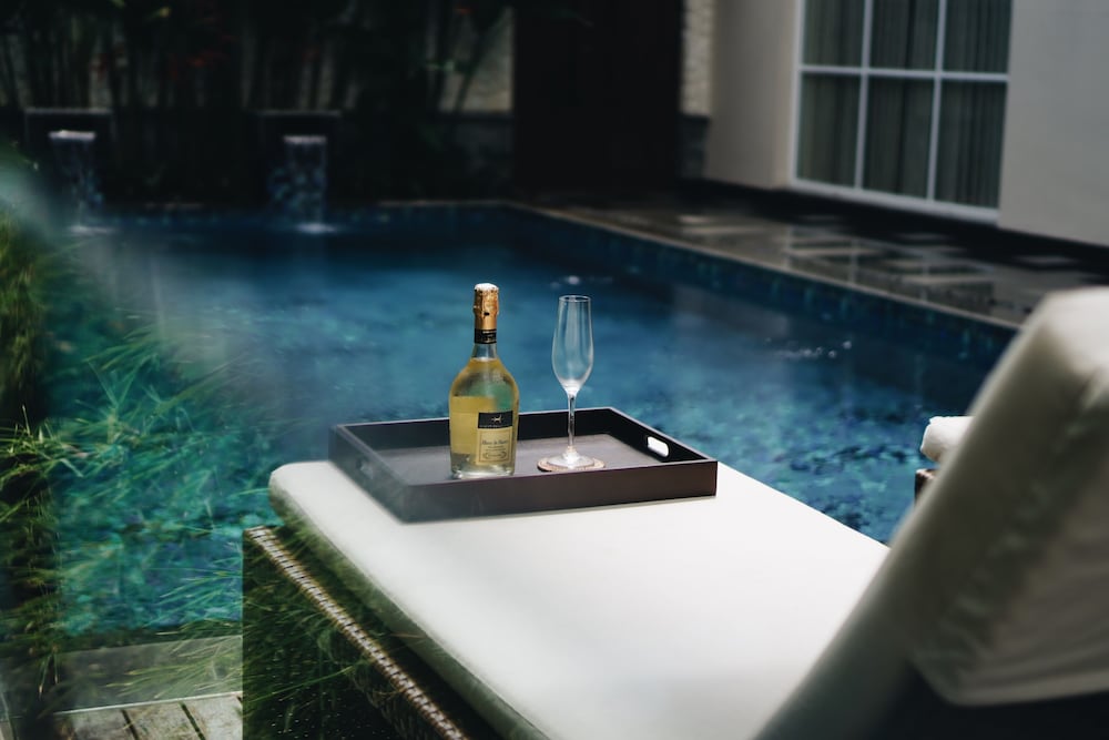 Private pool