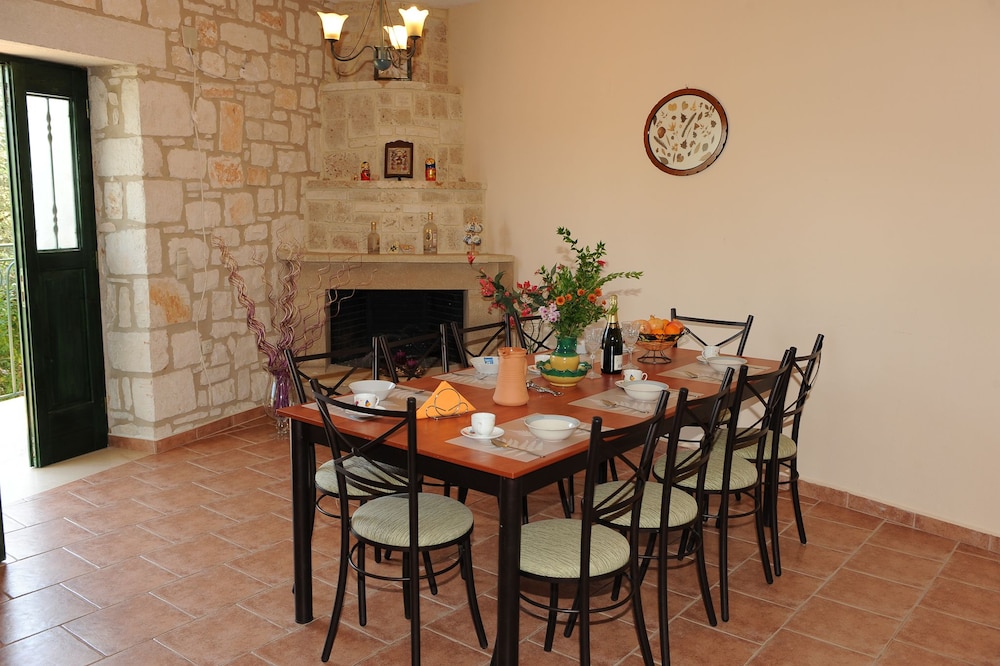 Restaurant-cafeteria
