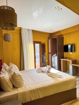 thumbnail: Room
