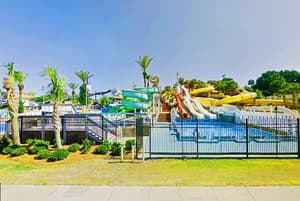 thumbnail: Pool