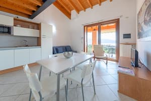 thumbnail: In-room dining