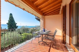 thumbnail: Terrace/patio