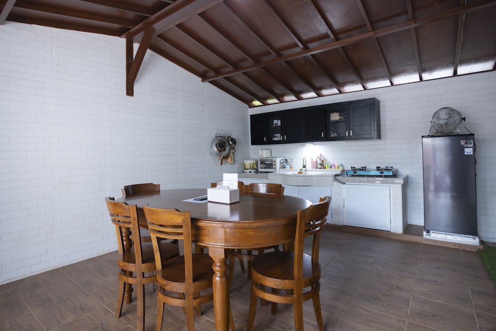 Shared kitchen facilities