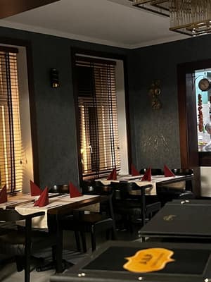 thumbnail: Restaurant