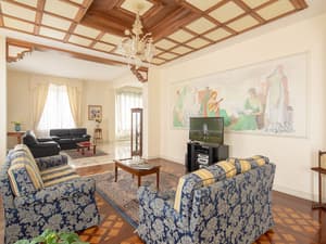 thumbnail: Living room