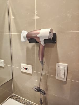 thumbnail: Bathroom