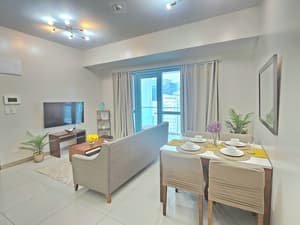 thumbnail: Dining room