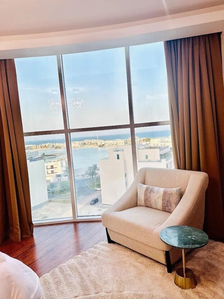 Beach/ocean view