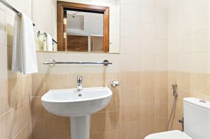 thumbnail: Bathroom