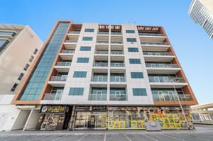 thumbnail: Front of property