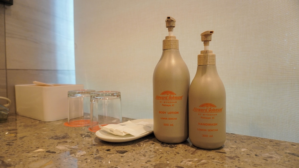 Bathroom amenities