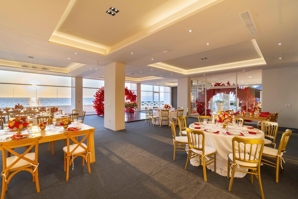 Indoor wedding