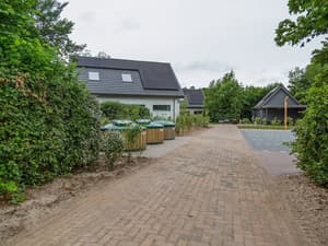 thumbnail: Garden