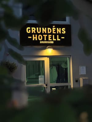 thumbnail: Breakfast buffet
