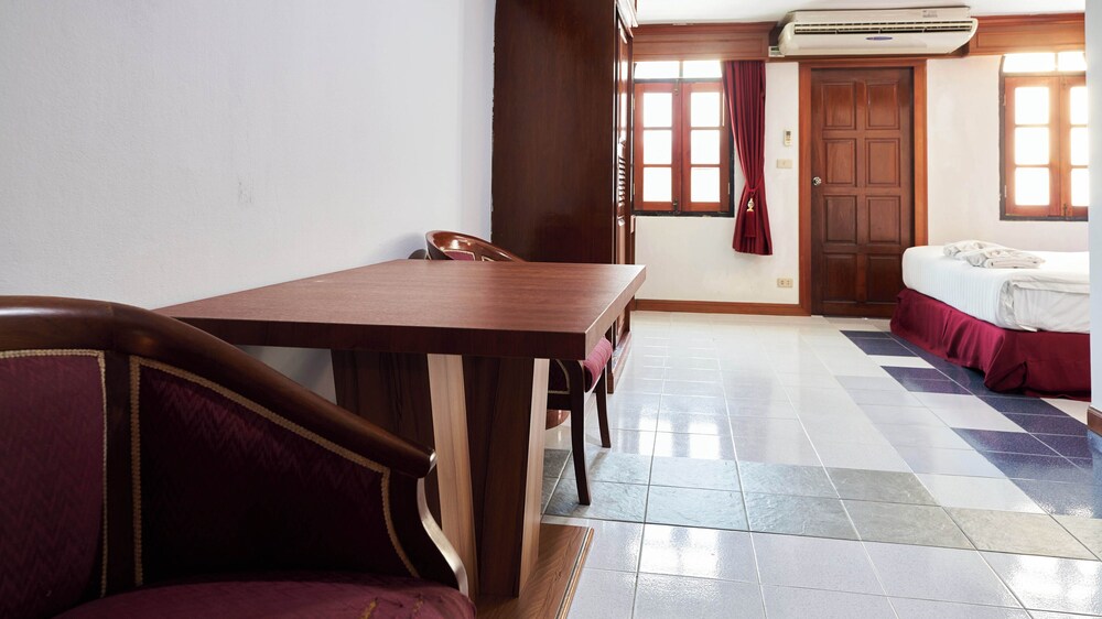 Room amenity