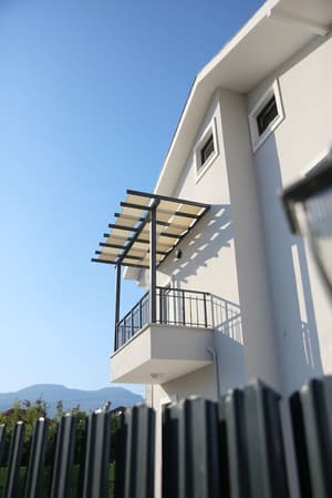 thumbnail: Exterior