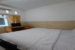 thumbnail: Front of property
