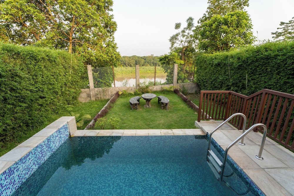Private pool