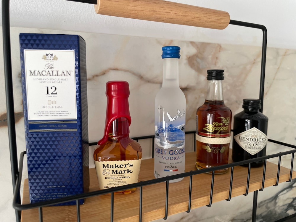 Minibar