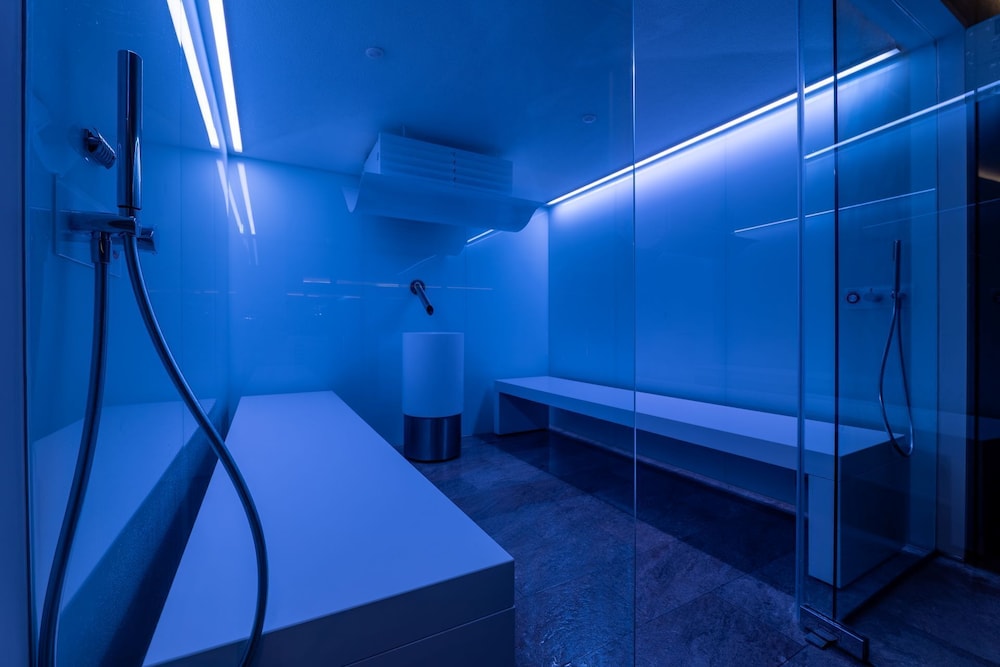 Steam room