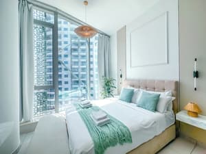 thumbnail: In-room dining