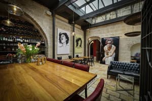 thumbnail: Bar (on property)