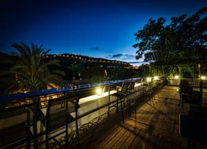 thumbnail: Bar (on property)