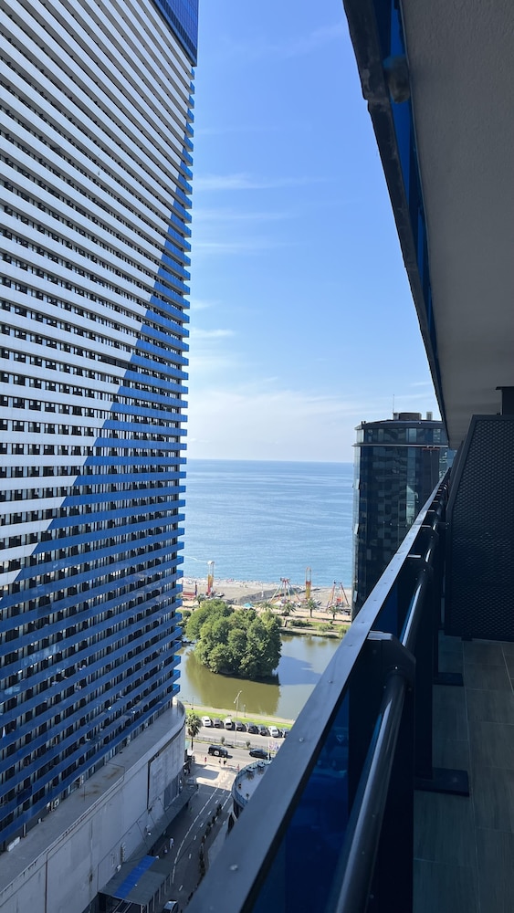 Beach/ocean view