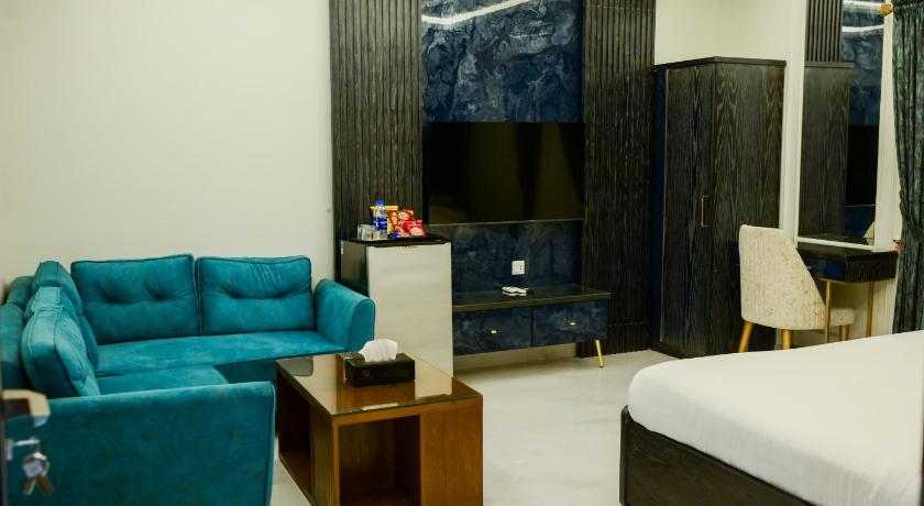 703205624.jpg