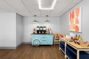 thumbnail: Breakfast area
