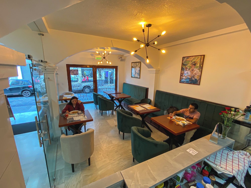 Coffee shop
