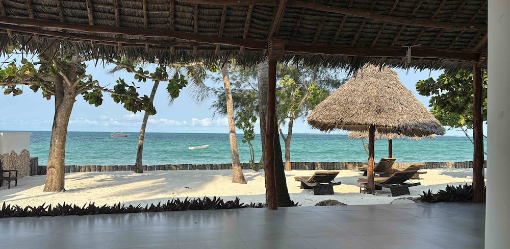 Beach/ocean view