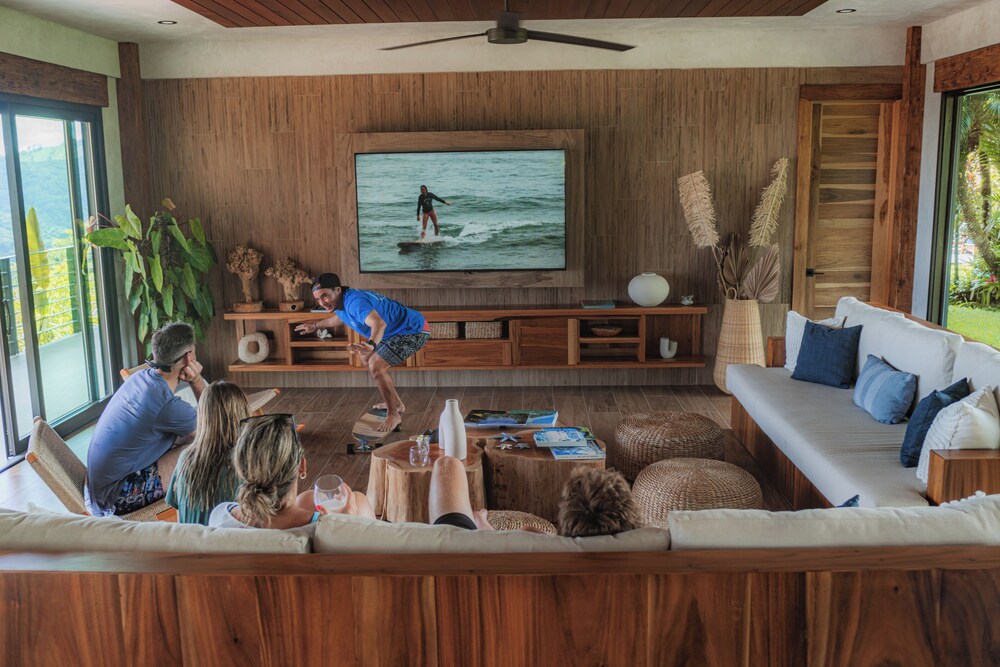 Surfing/boogie boarding